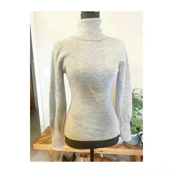 Wilfred Heather Grey Turtle Neck - Picture 2 of 6
